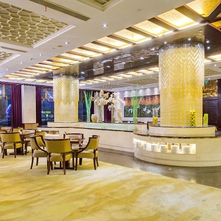 Holiday Inn Taizhou Cmc Экстерьер фото