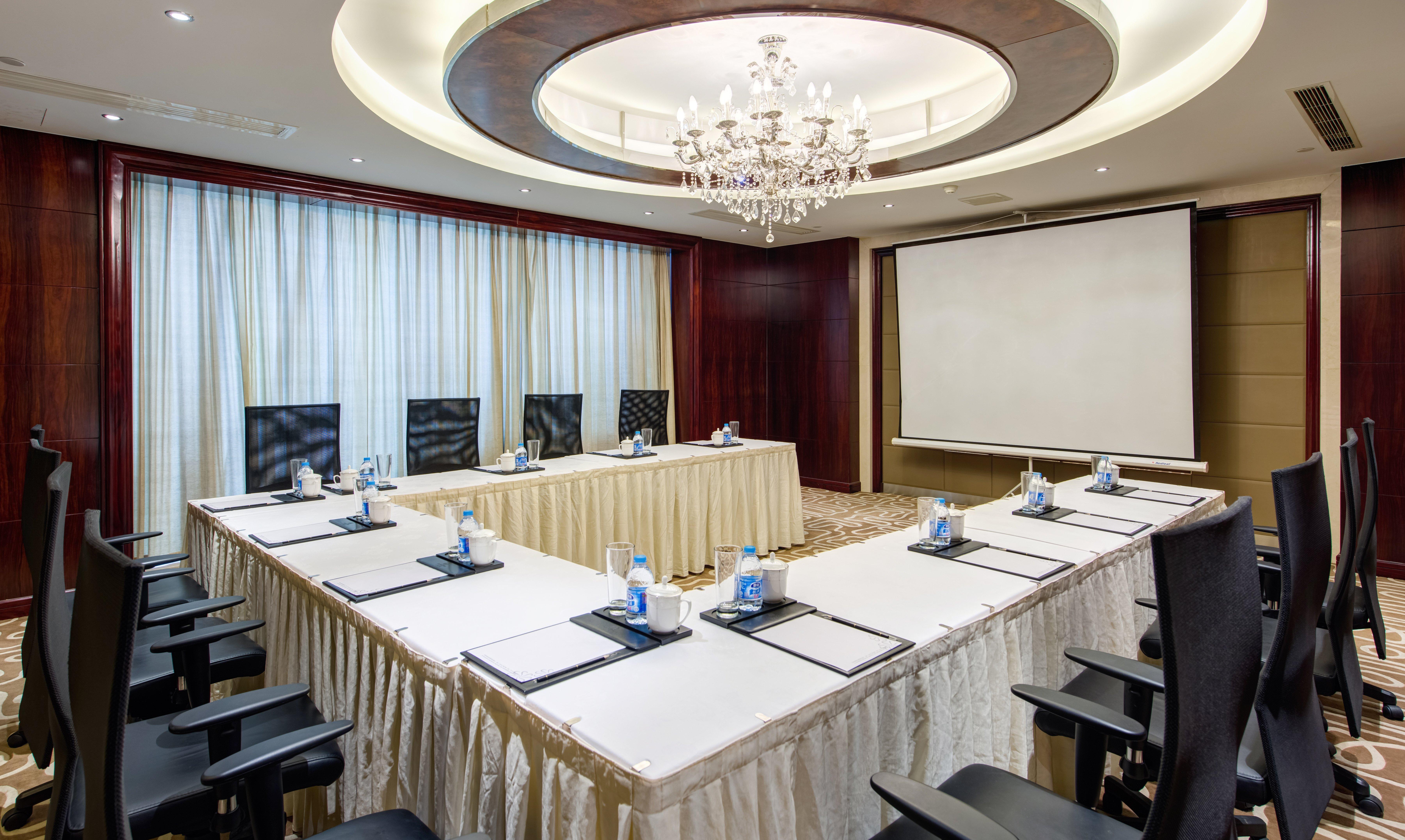 Holiday Inn Taizhou Cmc Экстерьер фото